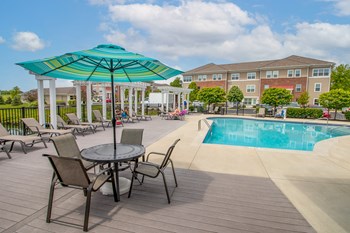 Polaris Place Pool - Photo Gallery 4