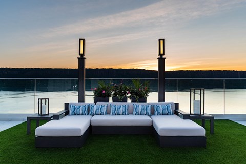 Stratus on Hudson Roof Deck