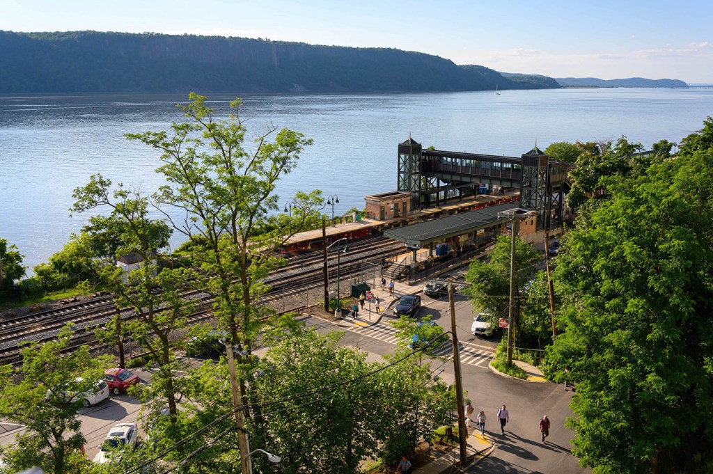 Greystone Metro-North Station
