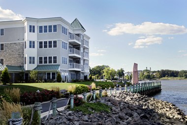 The Waterfront on the Promenade