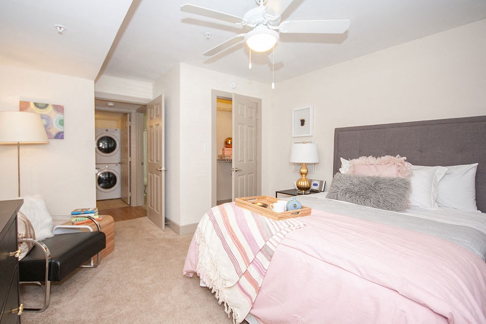 Spacious bedrooms at Centennial Place at Atlanta, Georgia