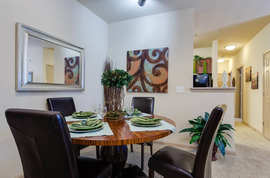 Spacious dining room Open dining area at Ashley ollegetown in Atlanta, Georgia