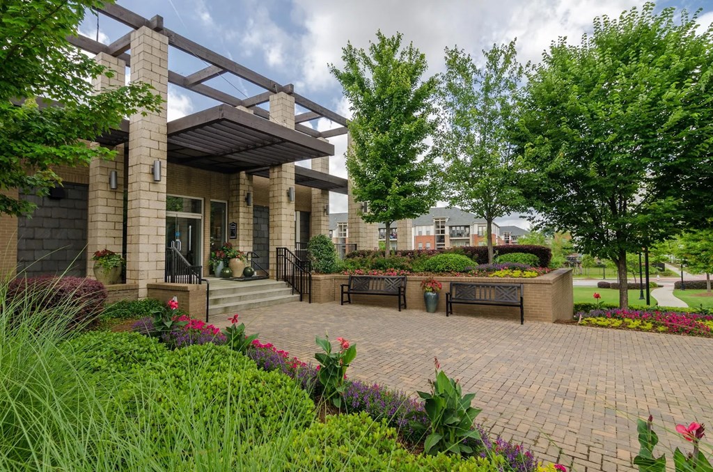 Beautiful brick enterance to leasing office at Capitol Gateway in Atlanta, Georgia