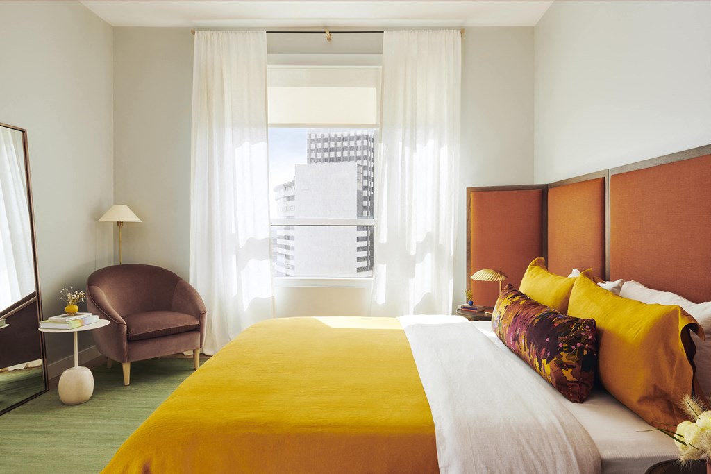 Odeon South Market Downtown New Orleans Luxury High-rise Apartment