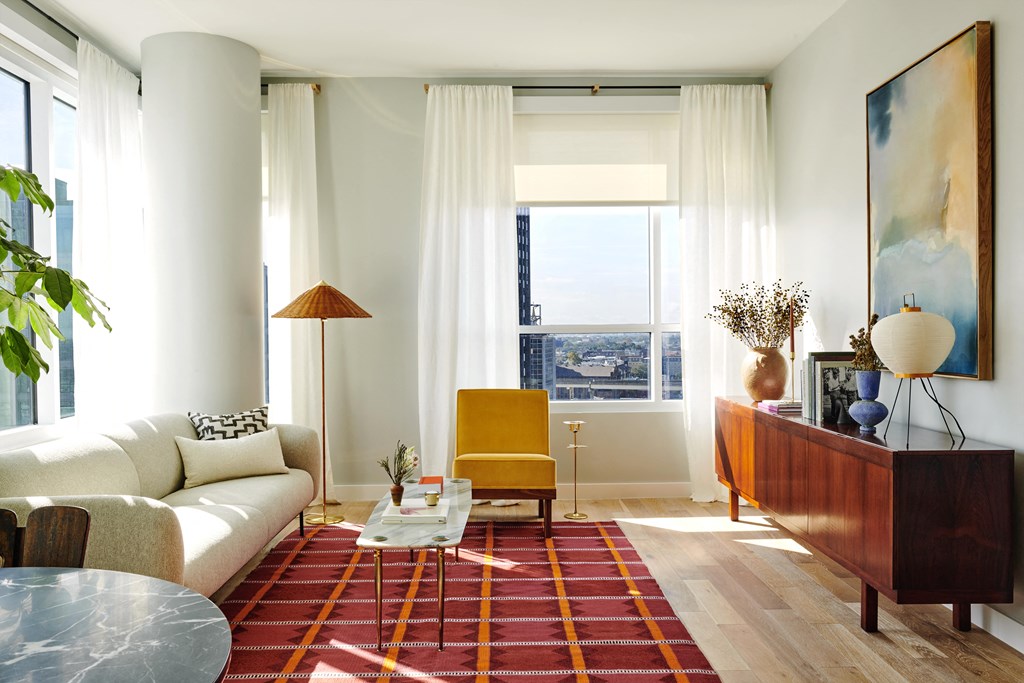 Odeon South Market Downtown New Orleans Luxury High-rise Apartment