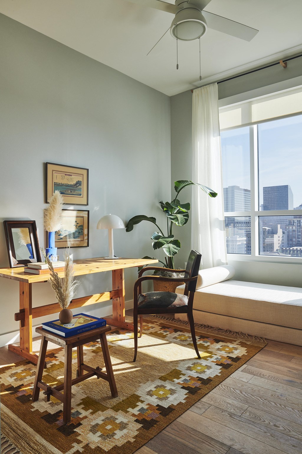 Odeon South Market Downtown New Orleans Luxury High-rise Apartment