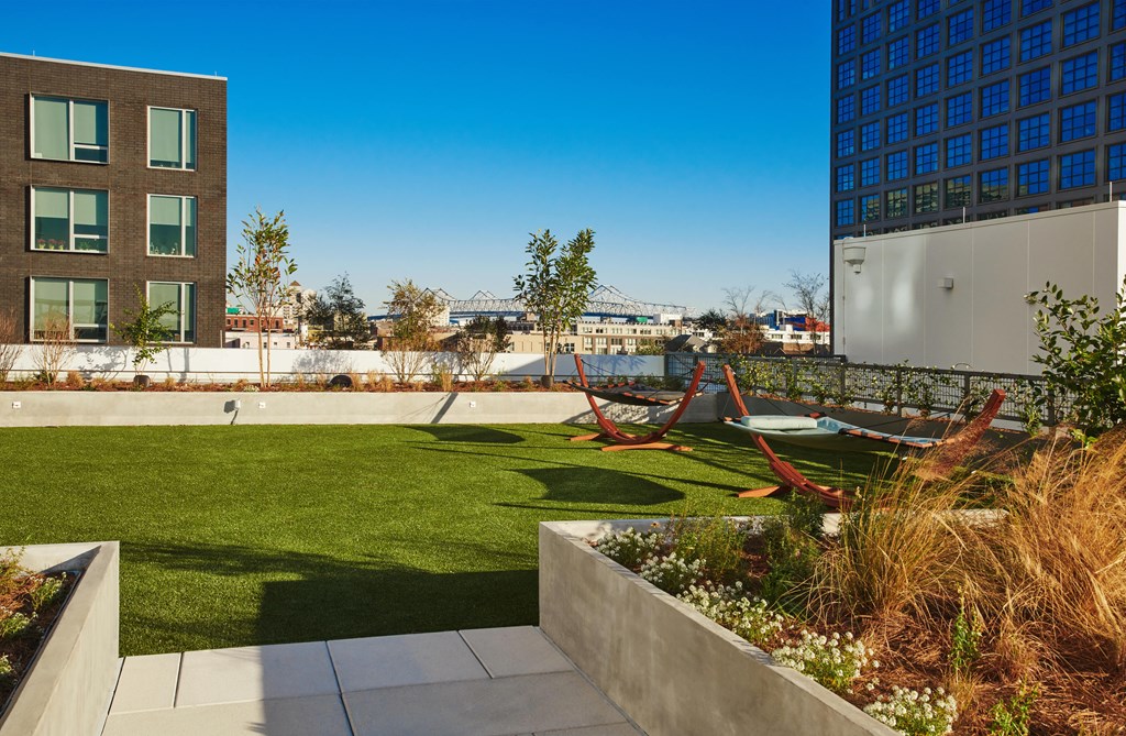 Odeon South Market Downtown New Orleans Luxury High-rise Apartment