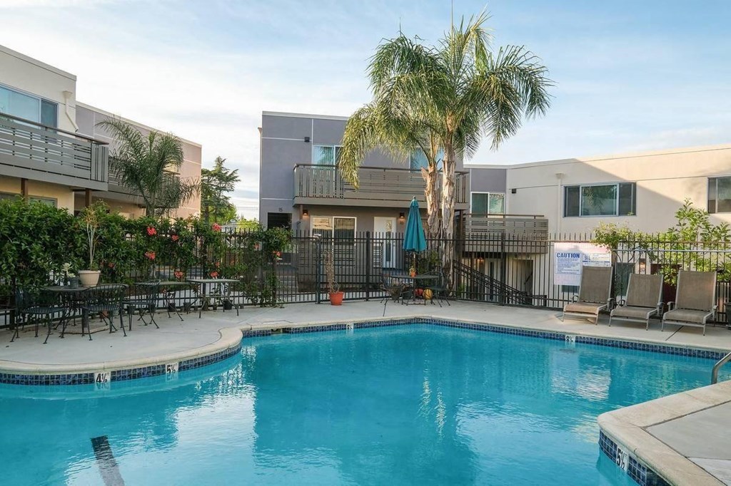 the swimming pool at the apartments for rent