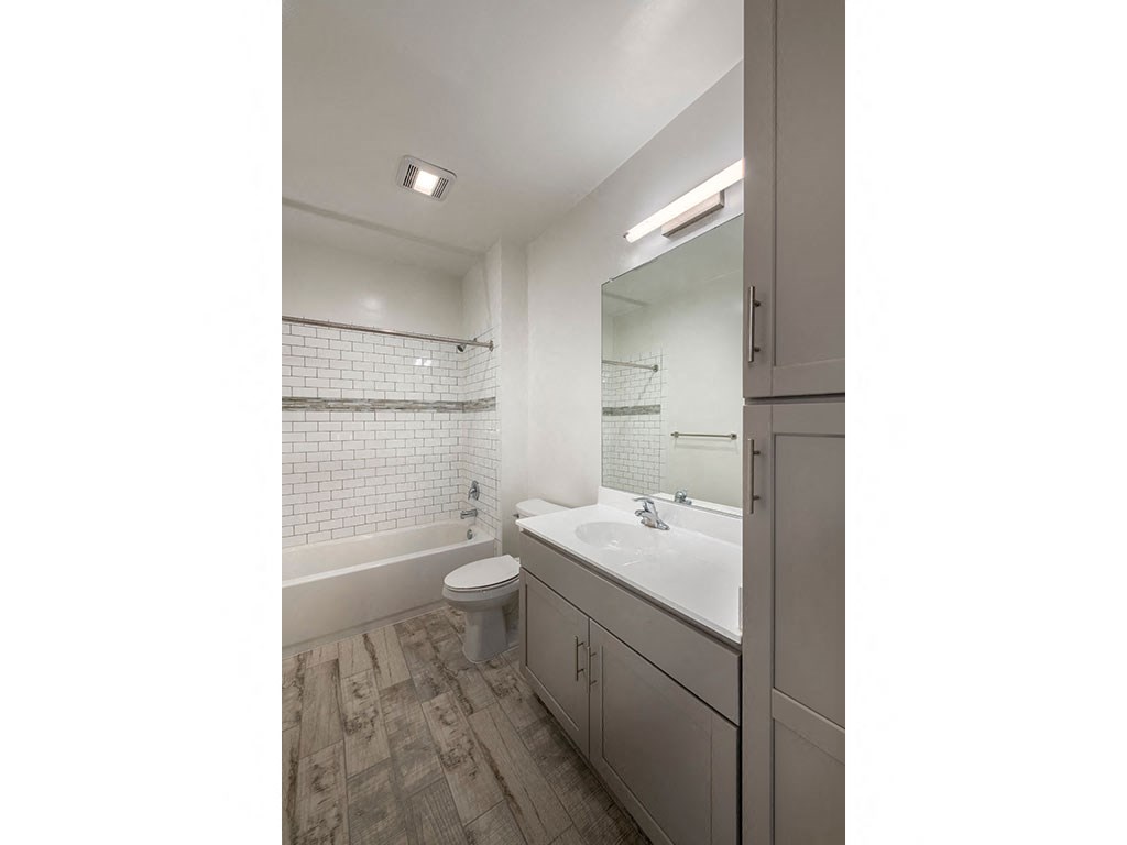 Bathroom with Vanity Lights at Apex Apartments, Arlington, 22206