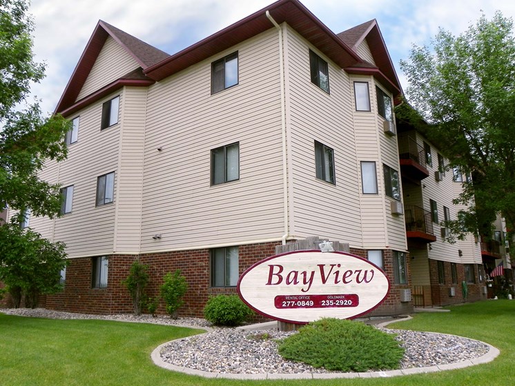 Bayview Apartments | Fargo, ND