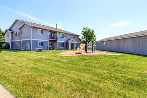 Foxboro Court Townhomes | Fargo, ND