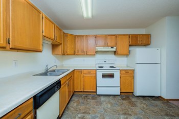 Bridgeport Apartments | Kitchen Bridgeport Apartments | Kitchen - Photo Gallery 2
