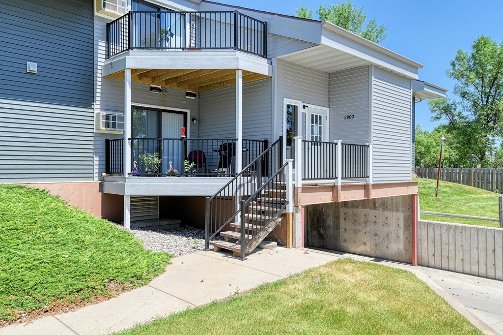 Carriage House Apartments | Grand Forks, ND Carriage House Apartments | Grand Forks, ND