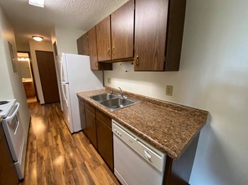 Hartford Apartments | Kitchen Hartford Apartments | Kitchen - Photo Gallery 3