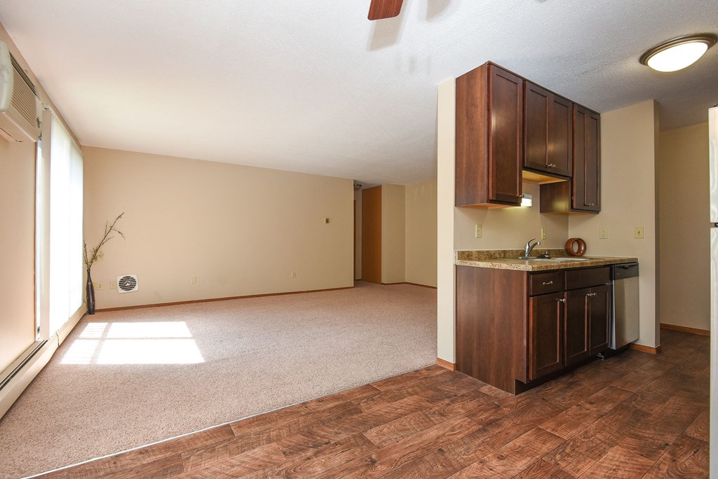 The Edge of Uptown Apartments | Kitchen & Living Room