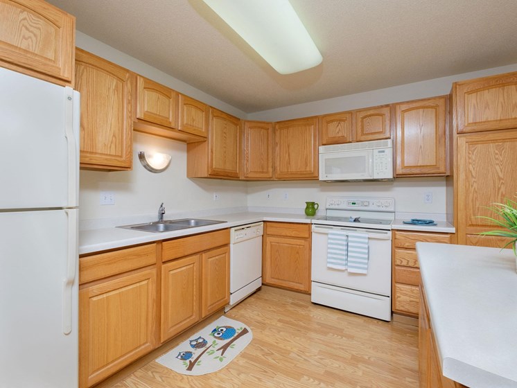 Charleswood Townhomes | Kitchen