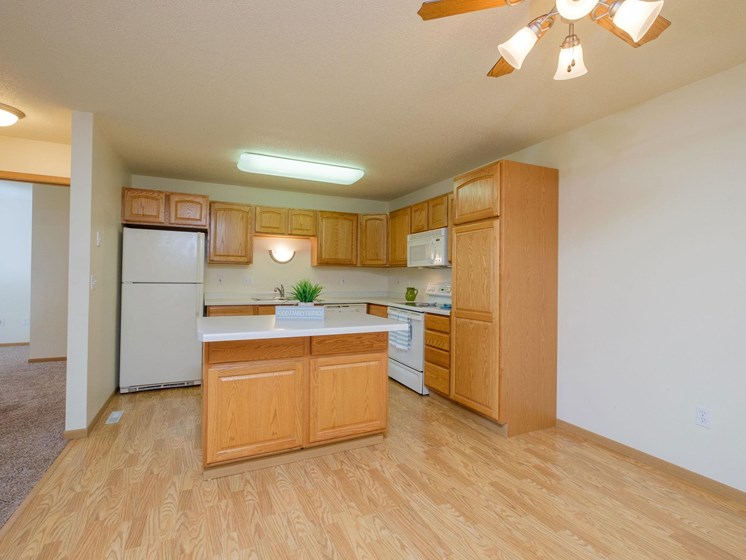 Charleswood Townhomes | Kitchen