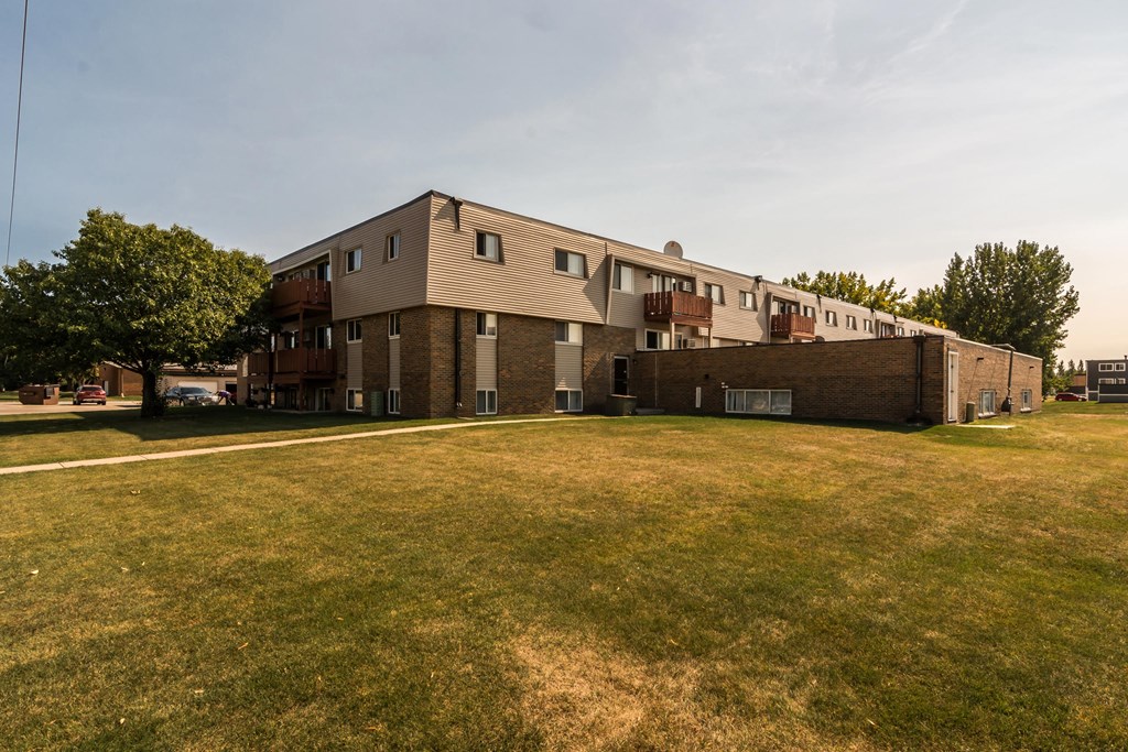 Grand Forks, ND Cherry Creek Apartments. Exterior from a distance