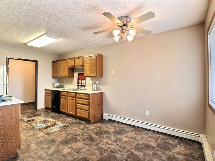 Foxboro Court Townhomes | Dining Room