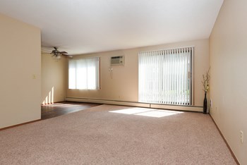 The Edge of Uptown Apartments | Living Room The Edge of Uptown Apartments | Living Room - Photo Gallery 4