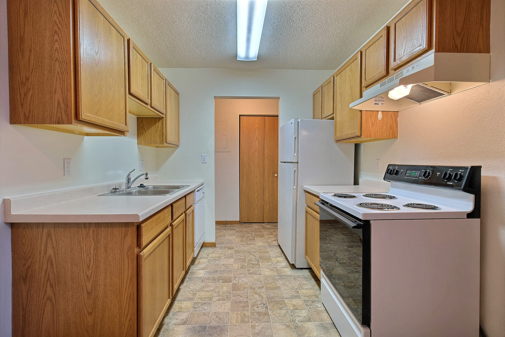 Dakota Manor Apartments, 1101 42nd St S, Fargo, ND RentCafe