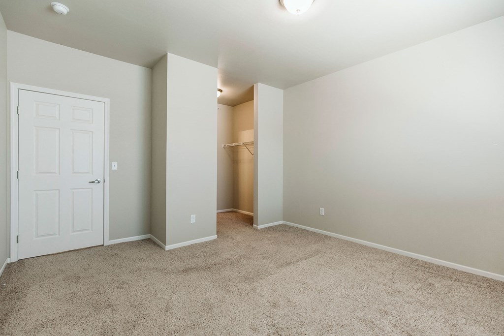 Diamond Bend Apartments | Master Bedroom Diamond Bend Apartments | Master Bedroom
