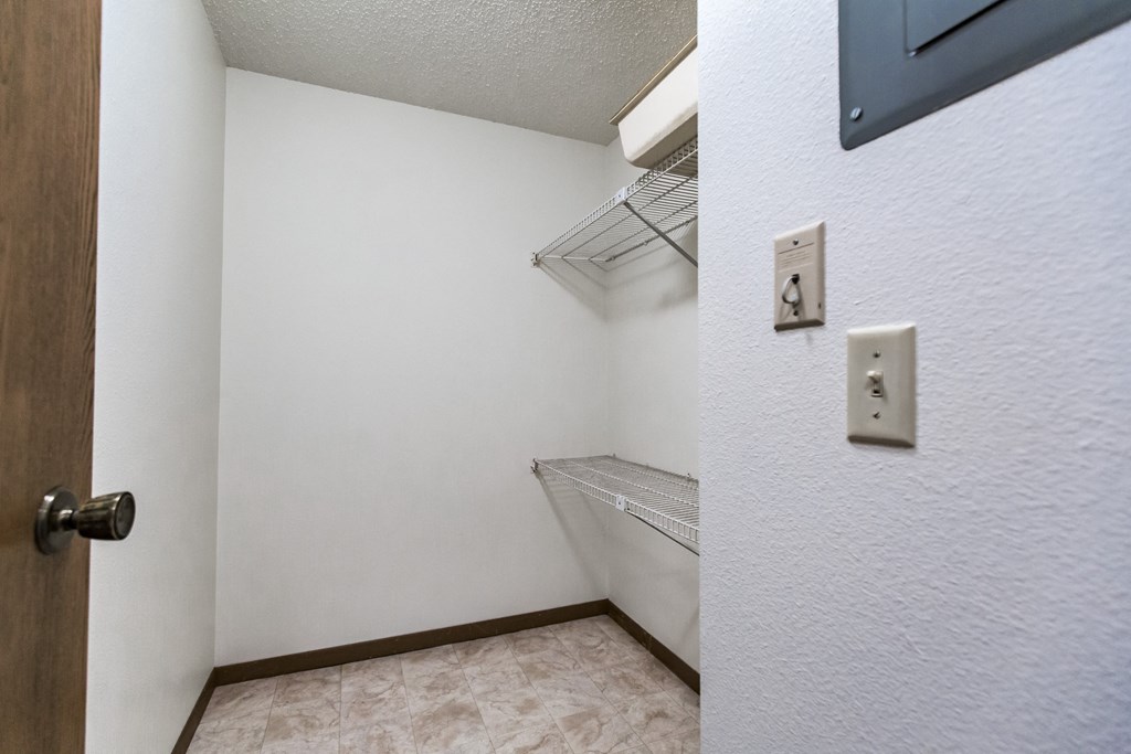 Bismarck, ND Eagle Sky I Apartments | Bedroom