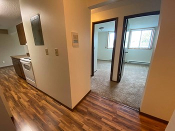 Hartford Apartments | Hallway Hartford Apartments | Hallway - Photo Gallery 6