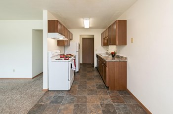 Islander Apartments | Kitchen Islander Apartments | Kitchen - Photo Gallery 6