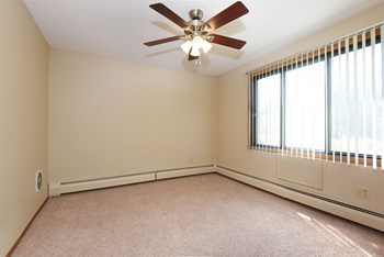 The Edge of Uptown Apartments | Bedroom The Edge of Uptown Apartments | Bedroom - Photo Gallery 6