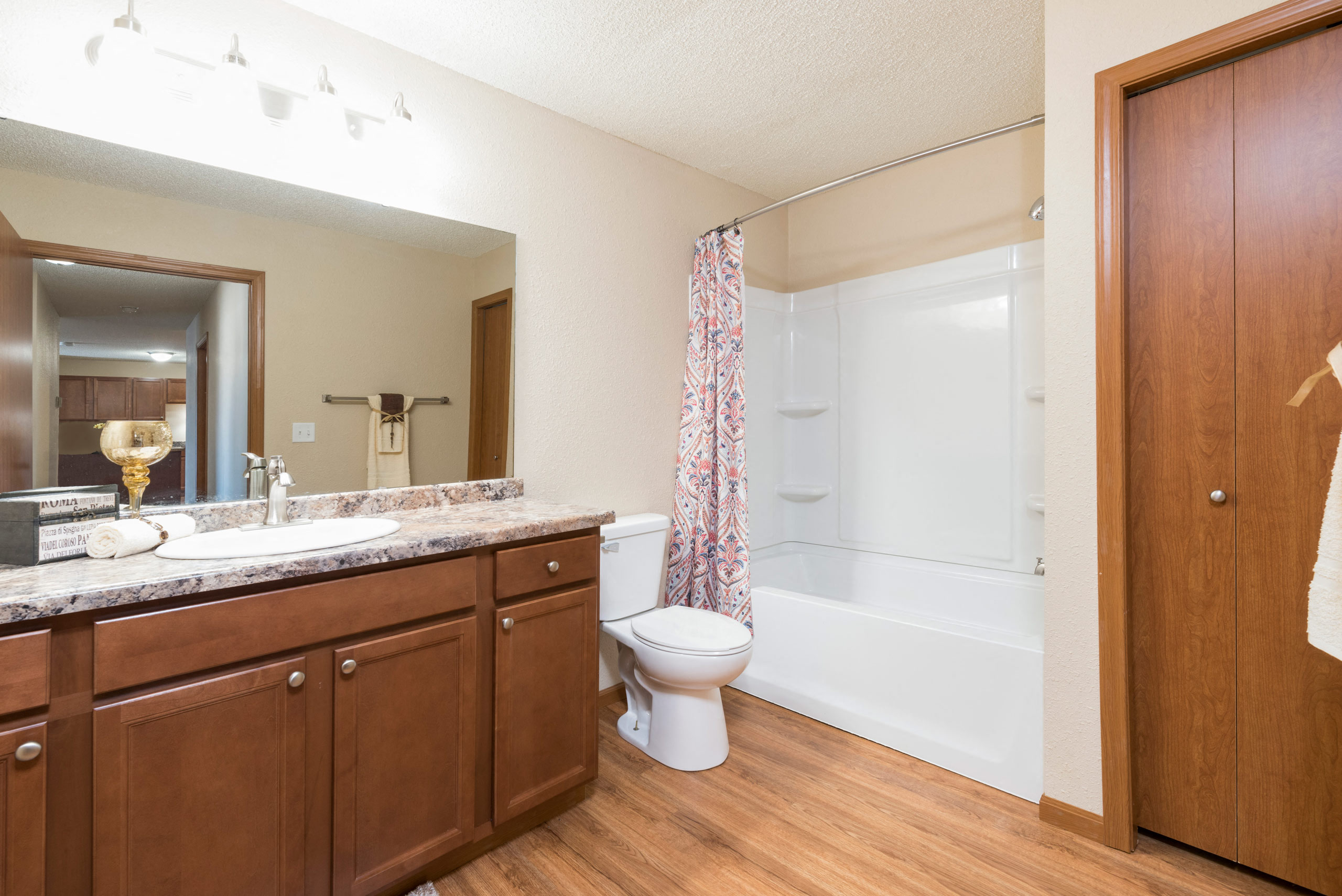 Fairview Apartments | 2 Bdrm-Plan B - Bath