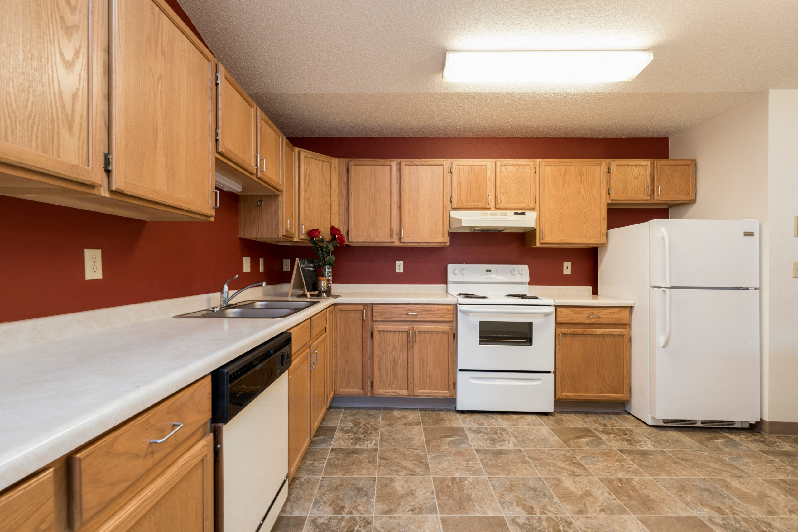 Fairview Apartments | 3 Bdrm - Kitchen-Dining