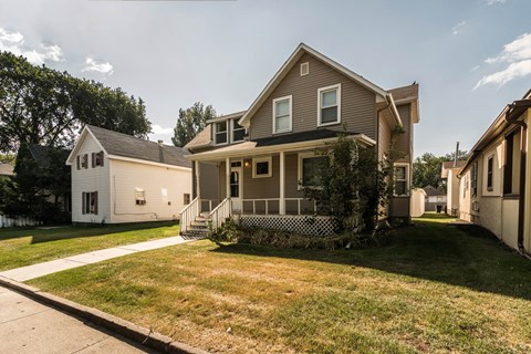 Grand Forks, ND Faul 4 Plex | Exterior Grand Forks, ND Faul 4 Plex. Exterior of a two story house