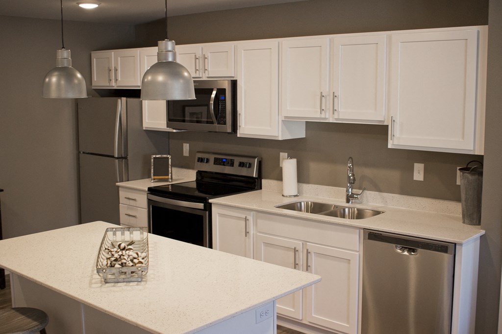 Kitchen | 29 West Apartments