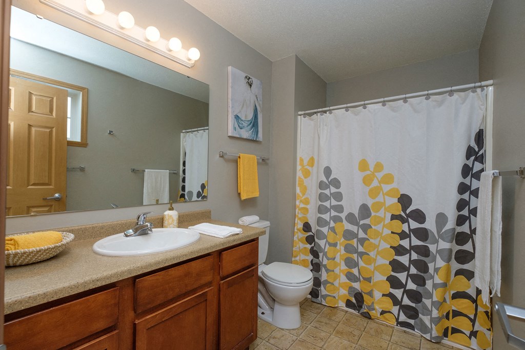 Bluestem Homes  | Bathroom