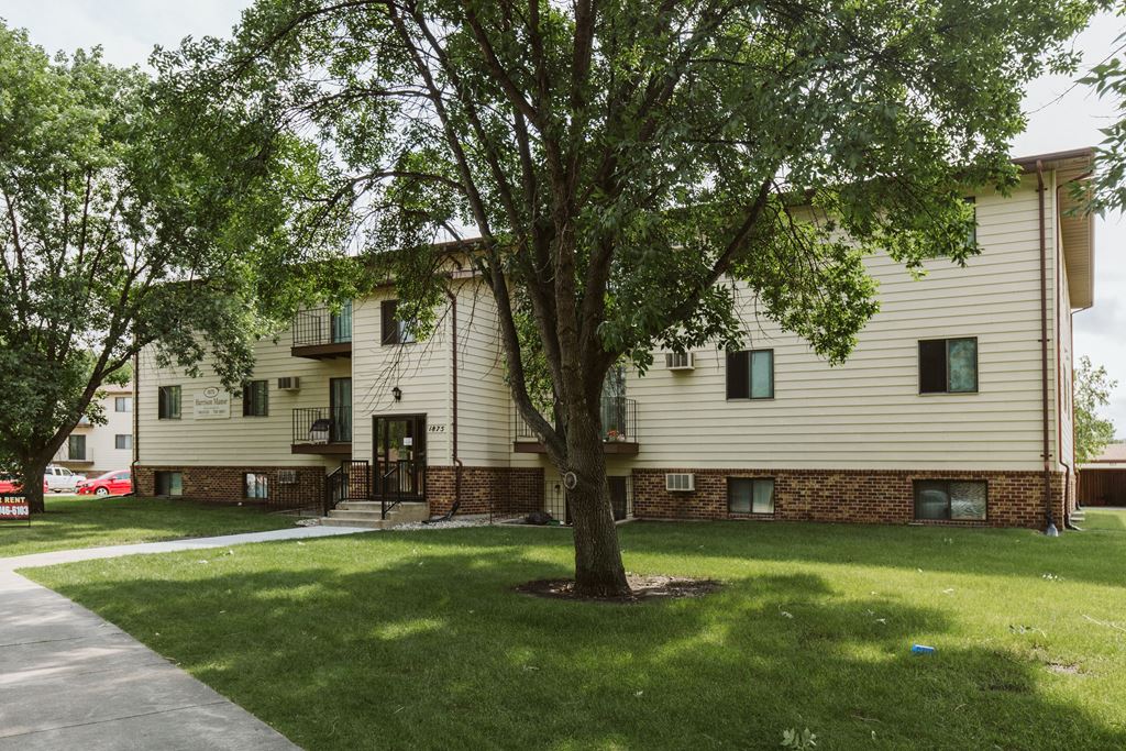 Harrison And Richfield Apartments, 1875 28th Ave S, Grand Forks, ND