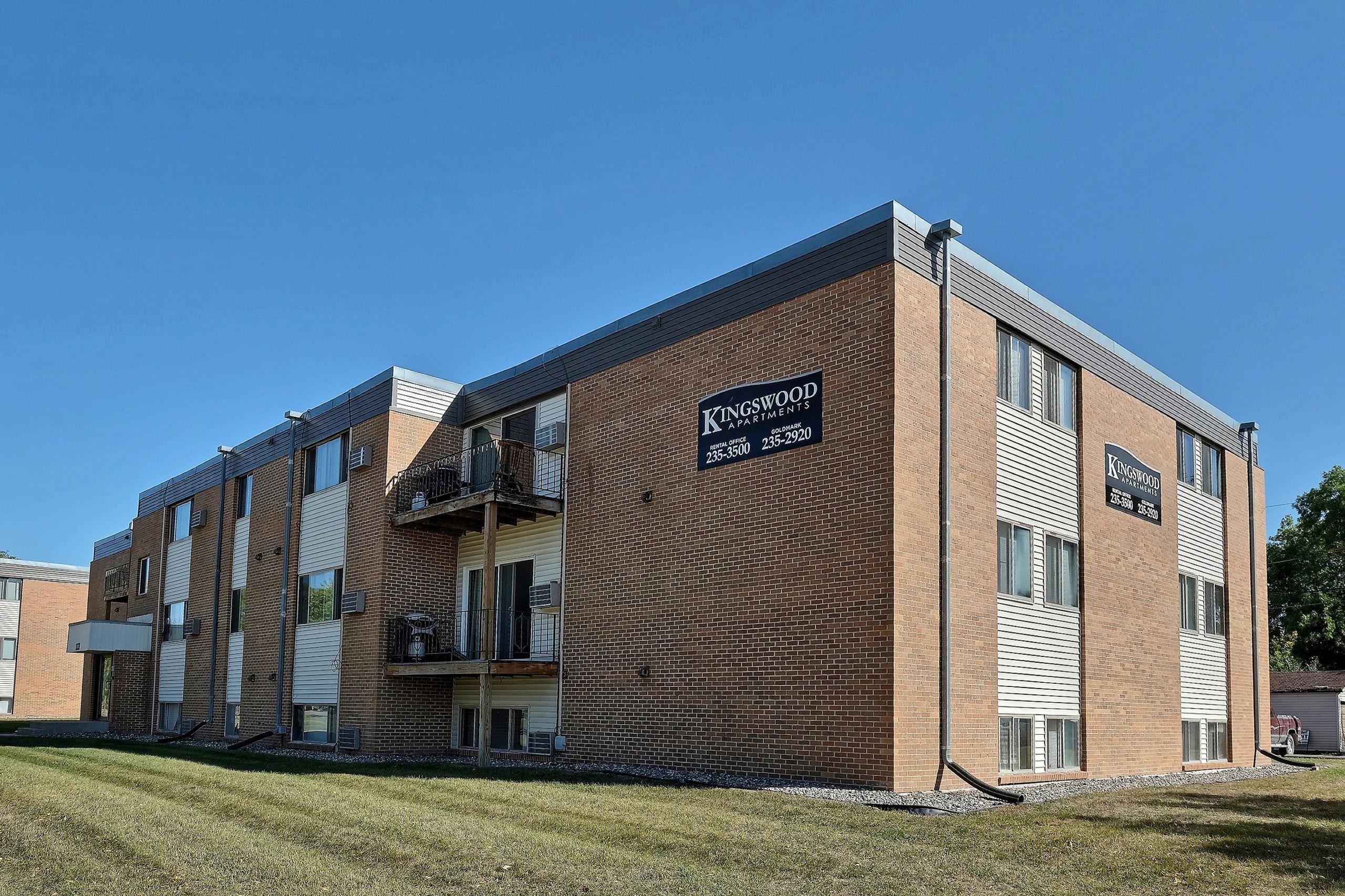Kingswood Apartments | Fargo, ND