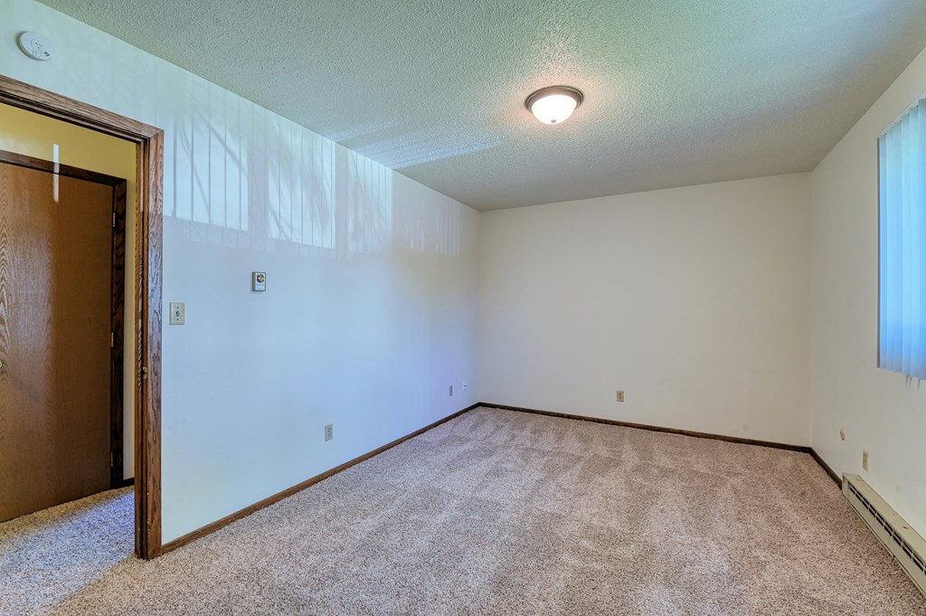 Roughrider 1 Apartments | Bedroom