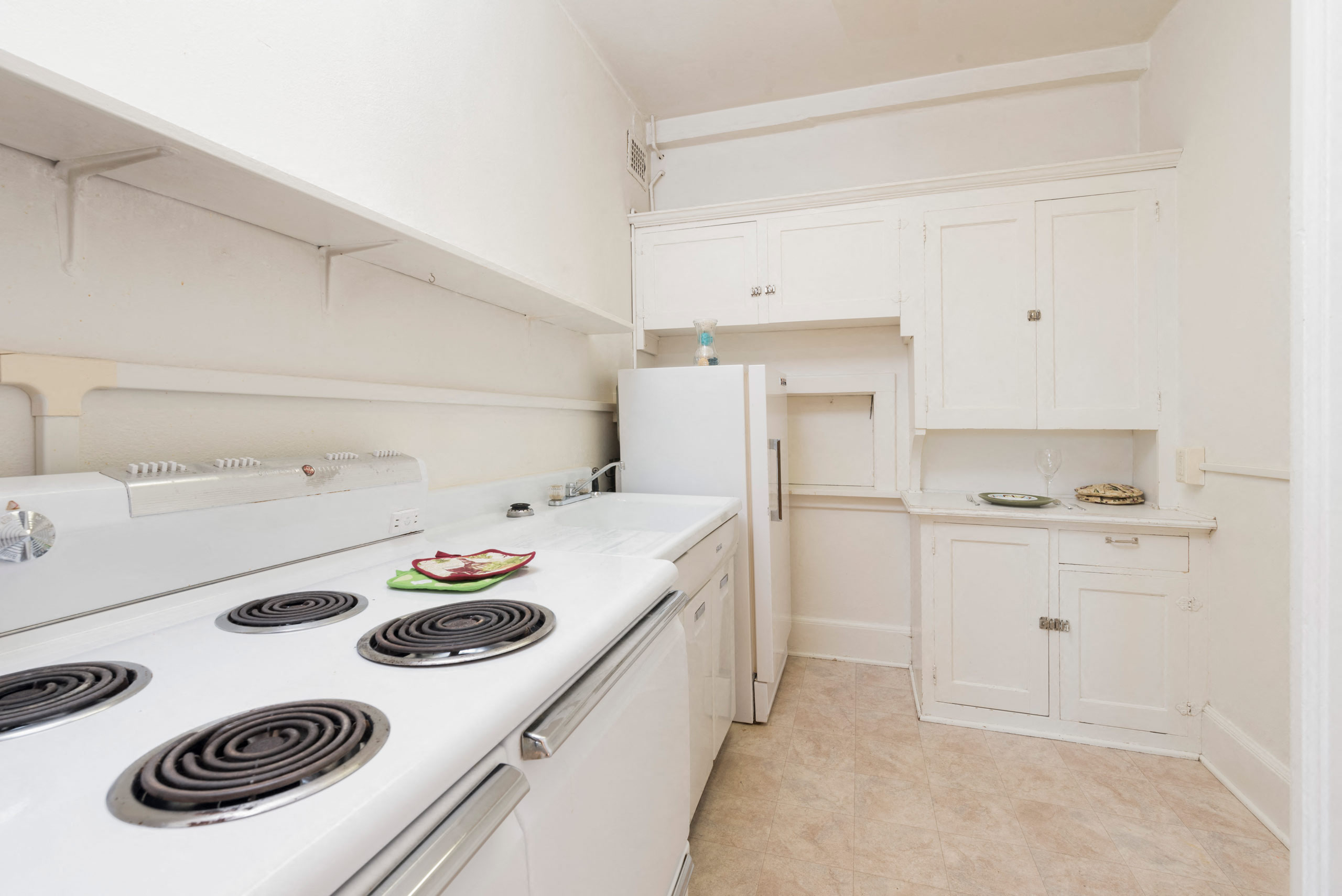 Bismarck, ND Mason Apartments | Studio - Kitchen