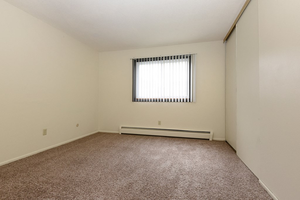 Montreal Courts Apartments in Little Canada, MN | Bedroom