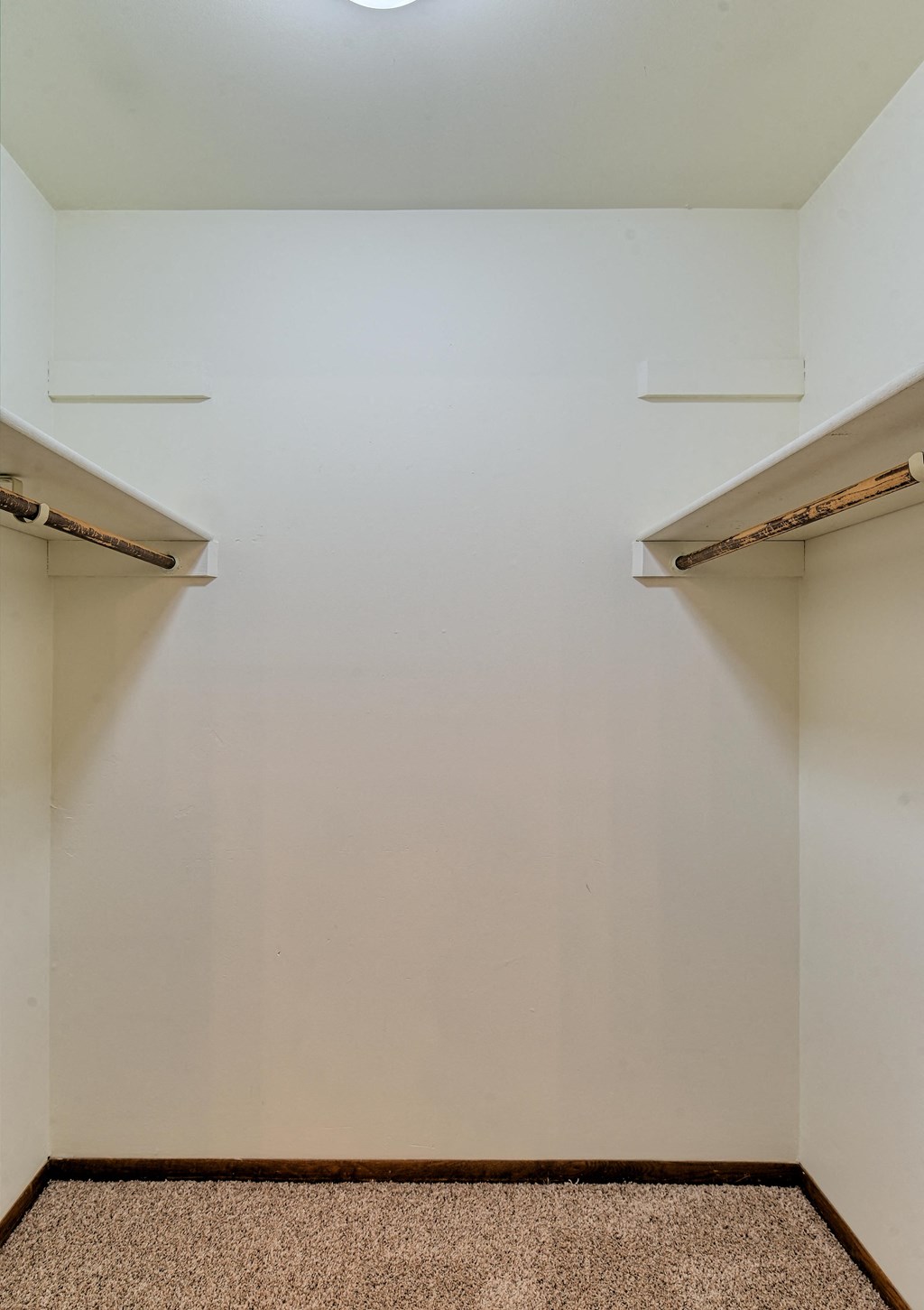 Roughrider 1 Apartments | Closet