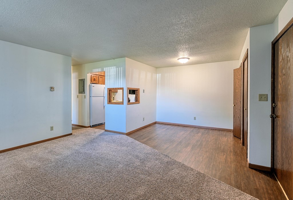 Roughrider 2 Apartments | Living Room Roughrider 2 Apartments | Living Room