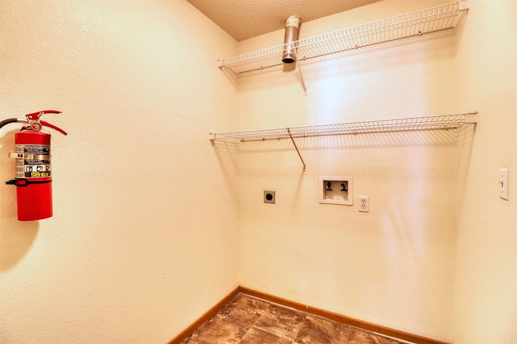 Foxboro Court Townhomes | Laundry Room