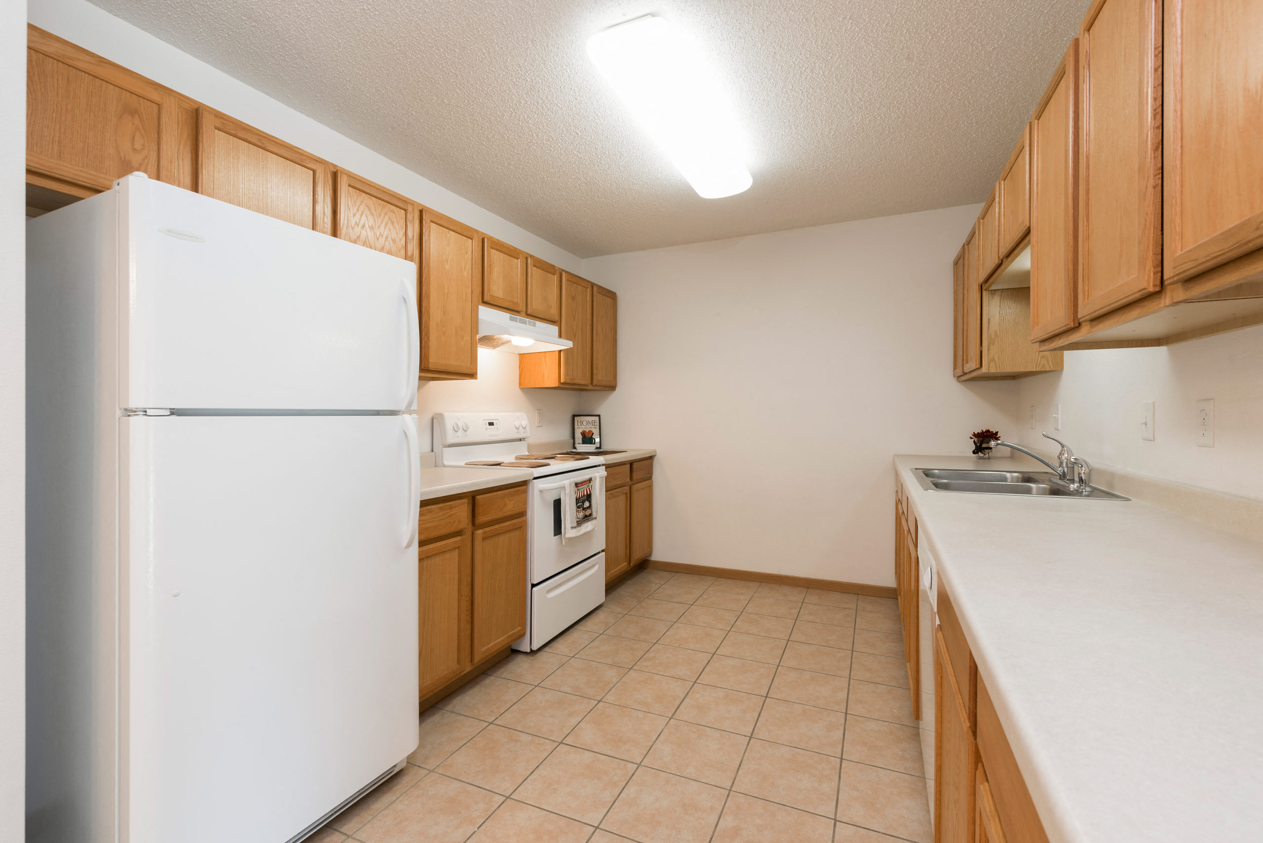 Sierra Ridge Apartments in Bismarck, ND| 2 Bdrm-Plan D-Kitchen