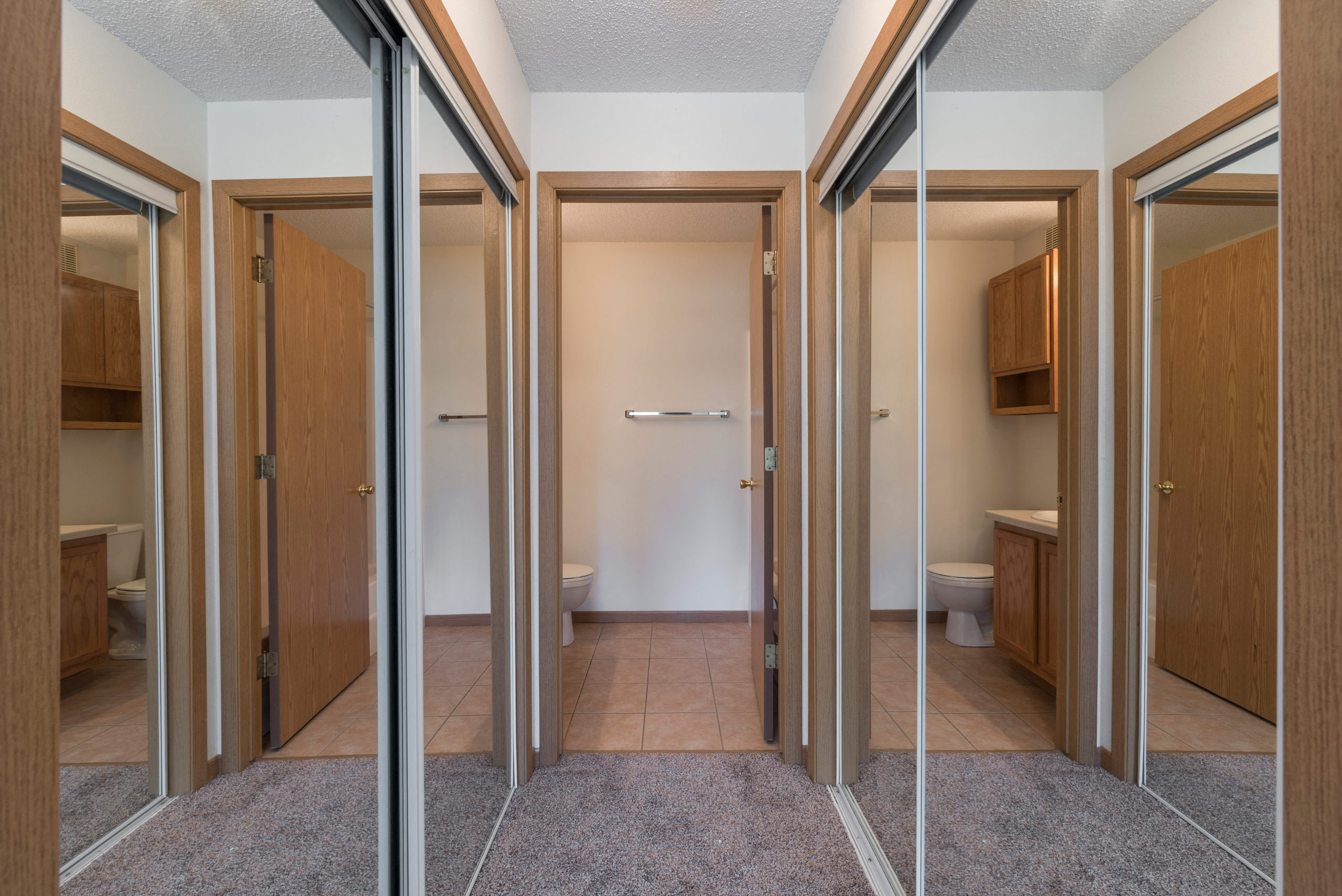 Sierra Ridge Apartments in Bismarck, ND| 3 Bdrm-Plan C-Mstr Closet