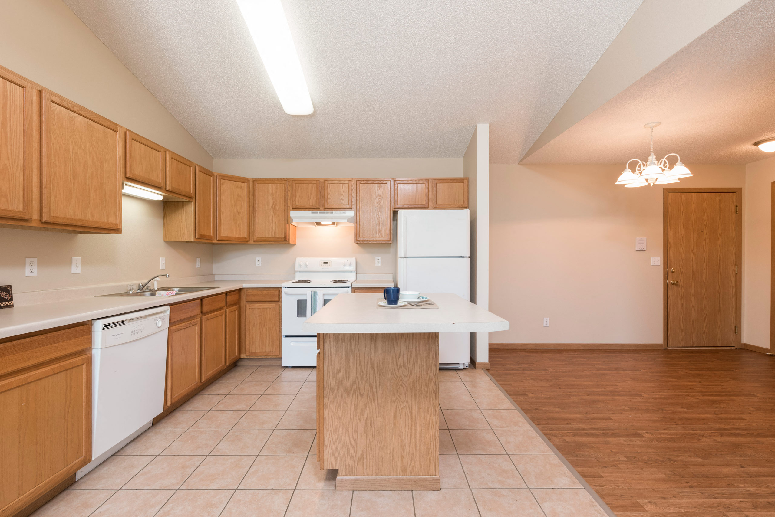 Sierra Ridge Apartments in Bismarck, ND | 3 Bdrm-Plan C-Kitchen