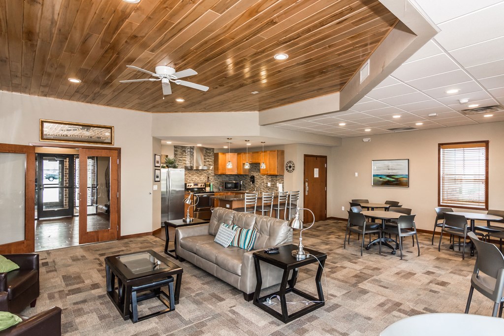 Sterling Pointe Apartments | Community Room