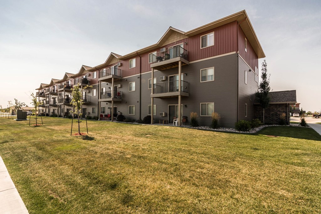 Sterling Pointe Apartments | Grand Forks, ND