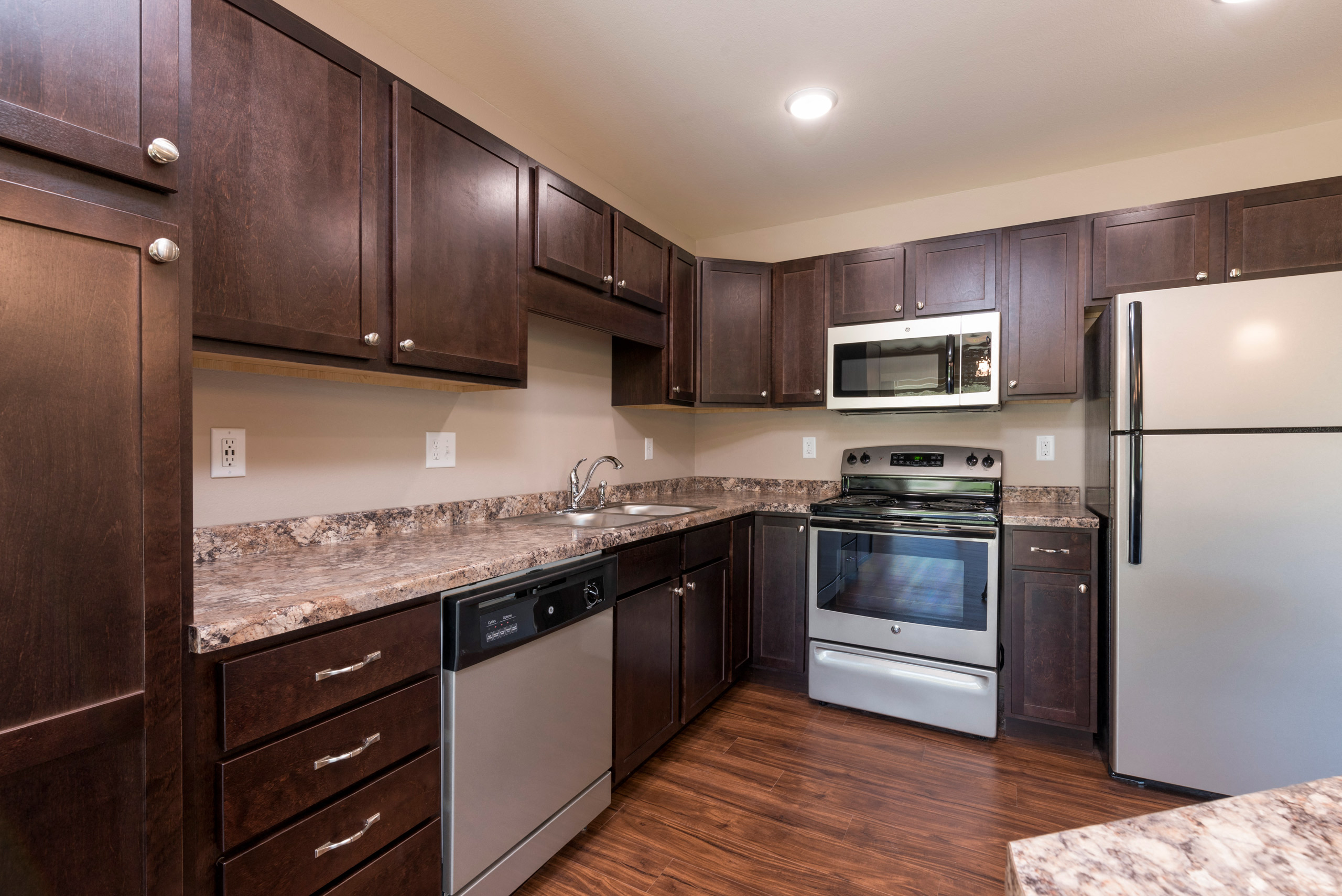 Bismarck, ND Stonefield Townhomes | Kitchen