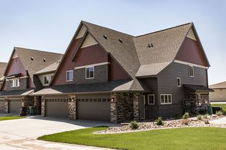 Stonefield Townhomes | Bismarck, ND